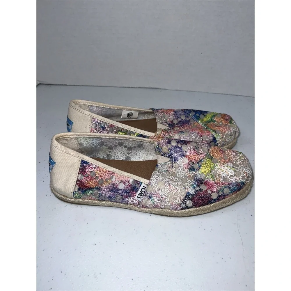 Toms Shoes Women's Palmera Rainbow Lace Flats Slip On Multicolor Size 7.5